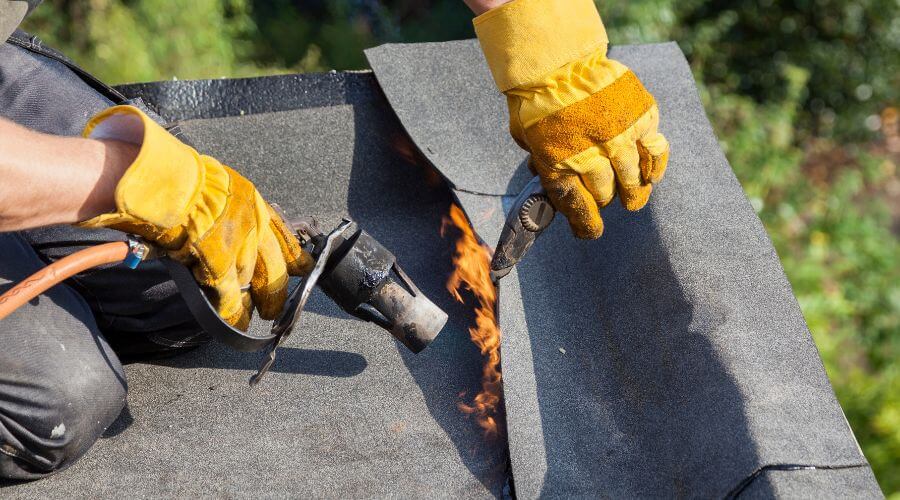 Professional gutter cleaning in Elrama, PA
